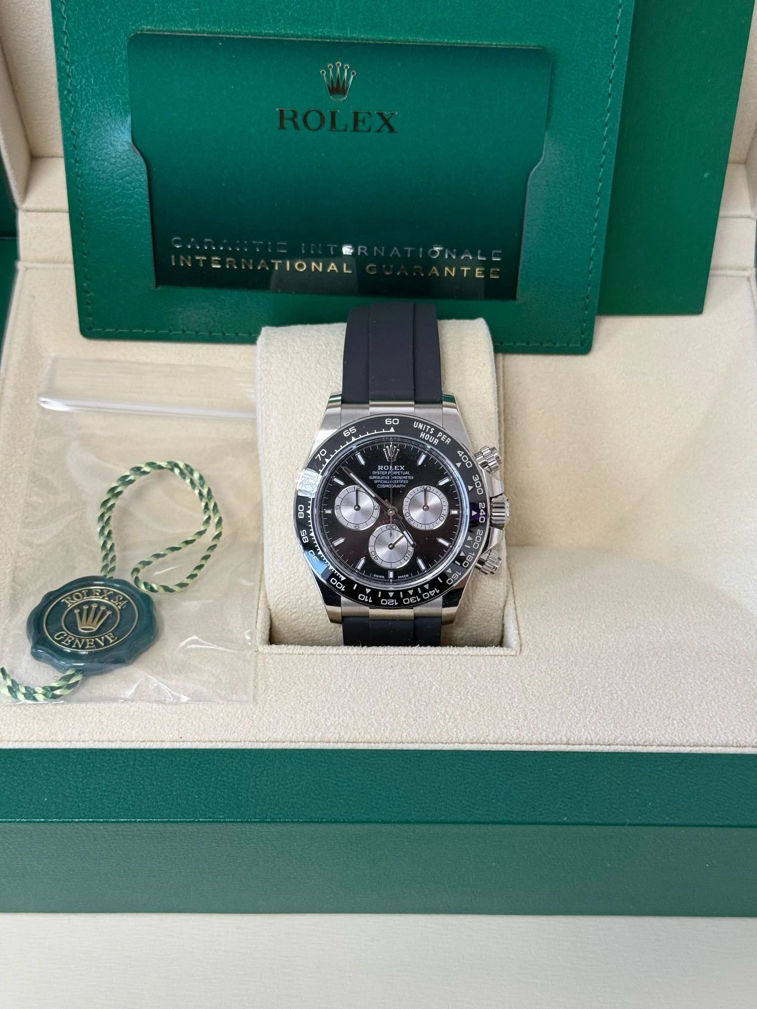 Rolex Cosmograph Daytona "Baby Le Mans" 40mm White Gold Black Dial Oysterflex 126519LN – New 2025 - Image 3