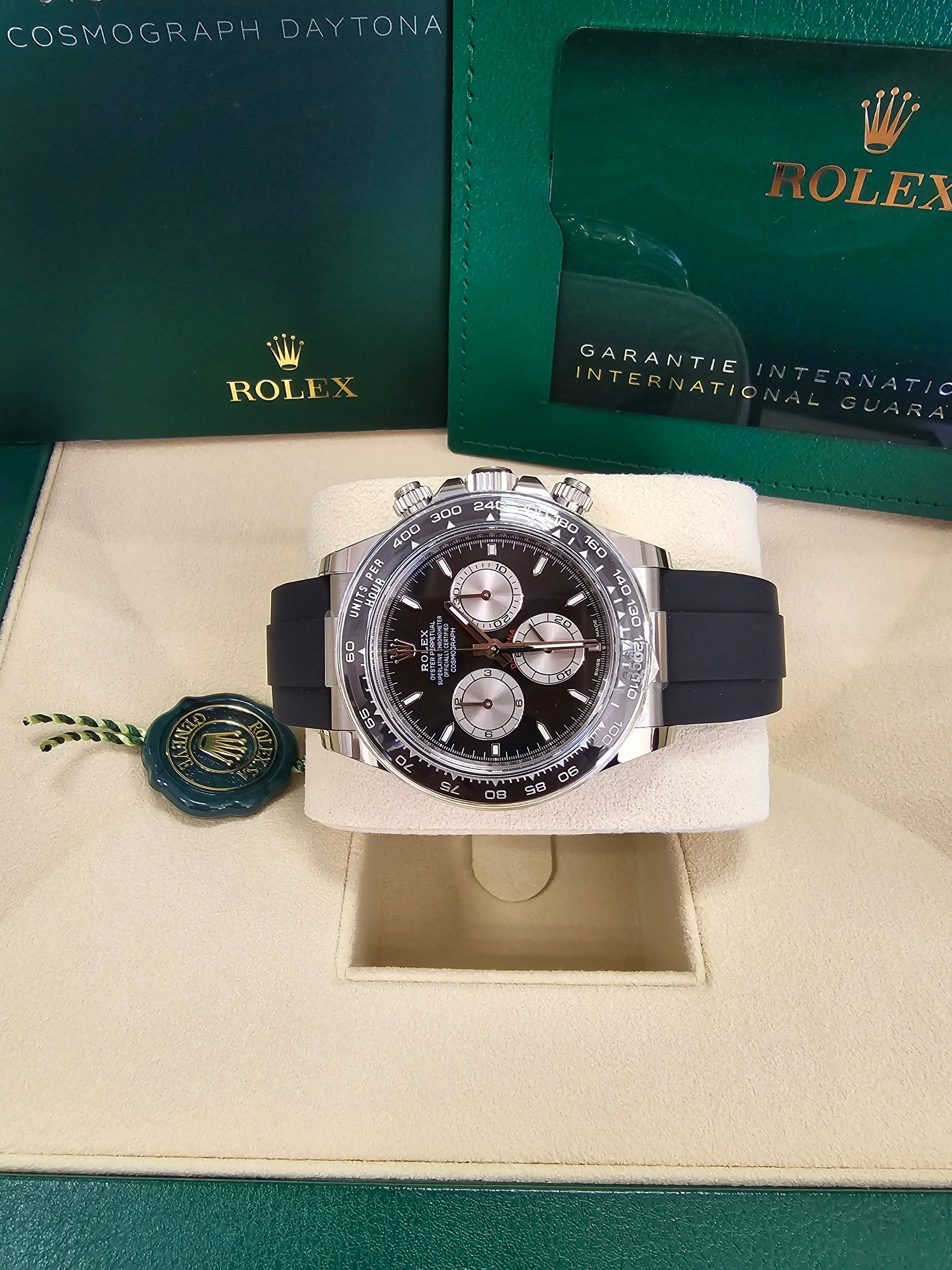 Rolex Cosmograph Daytona "Baby Le Mans" 40mm White Gold Black Dial Oysterflex 126519LN – New 2025 - Image 5