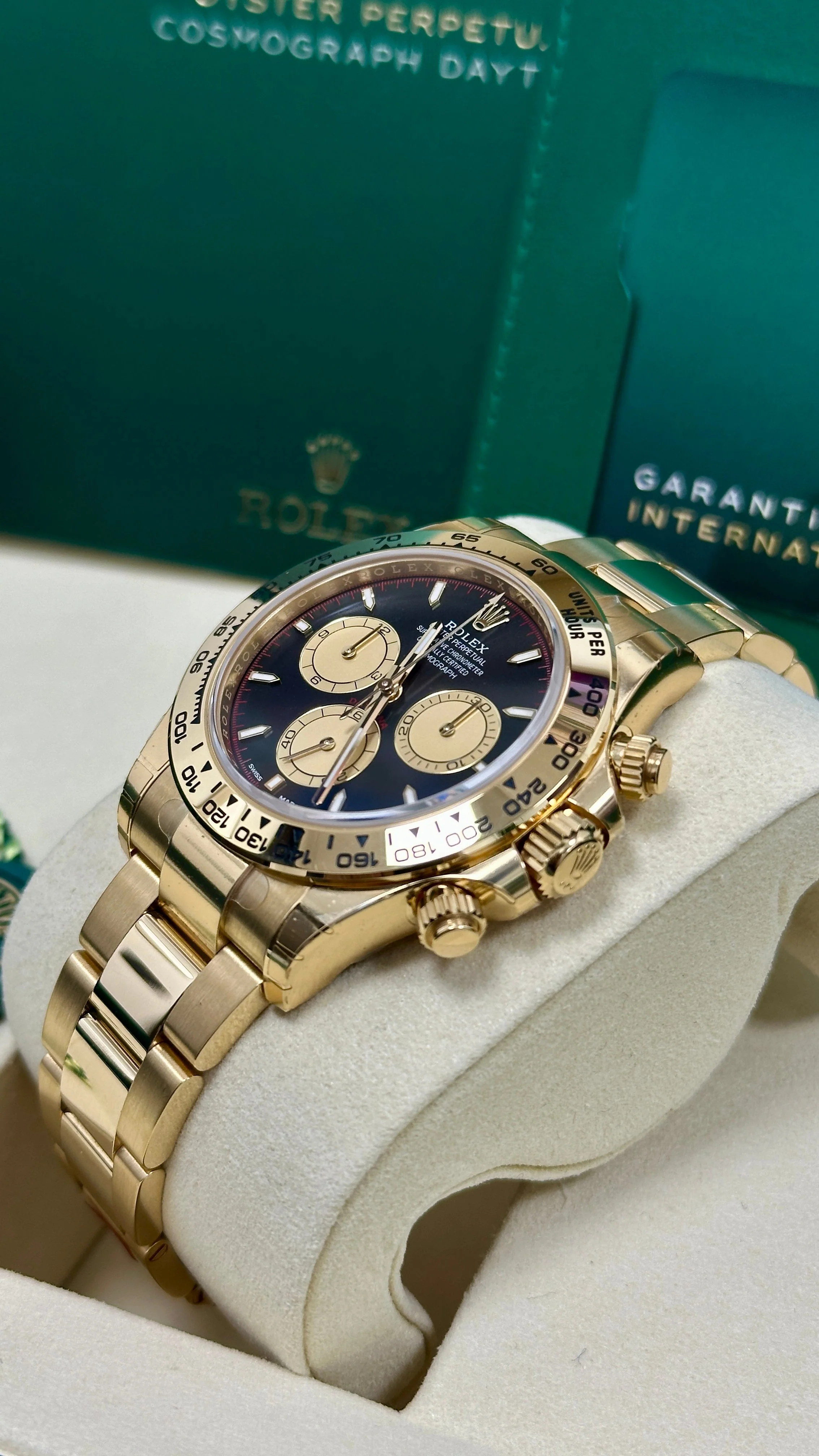 Rolex Cosmograph Daytona "Paul Newman" 40mm Yellow Gold Black Dial 126508 – New 2025 - Image 4