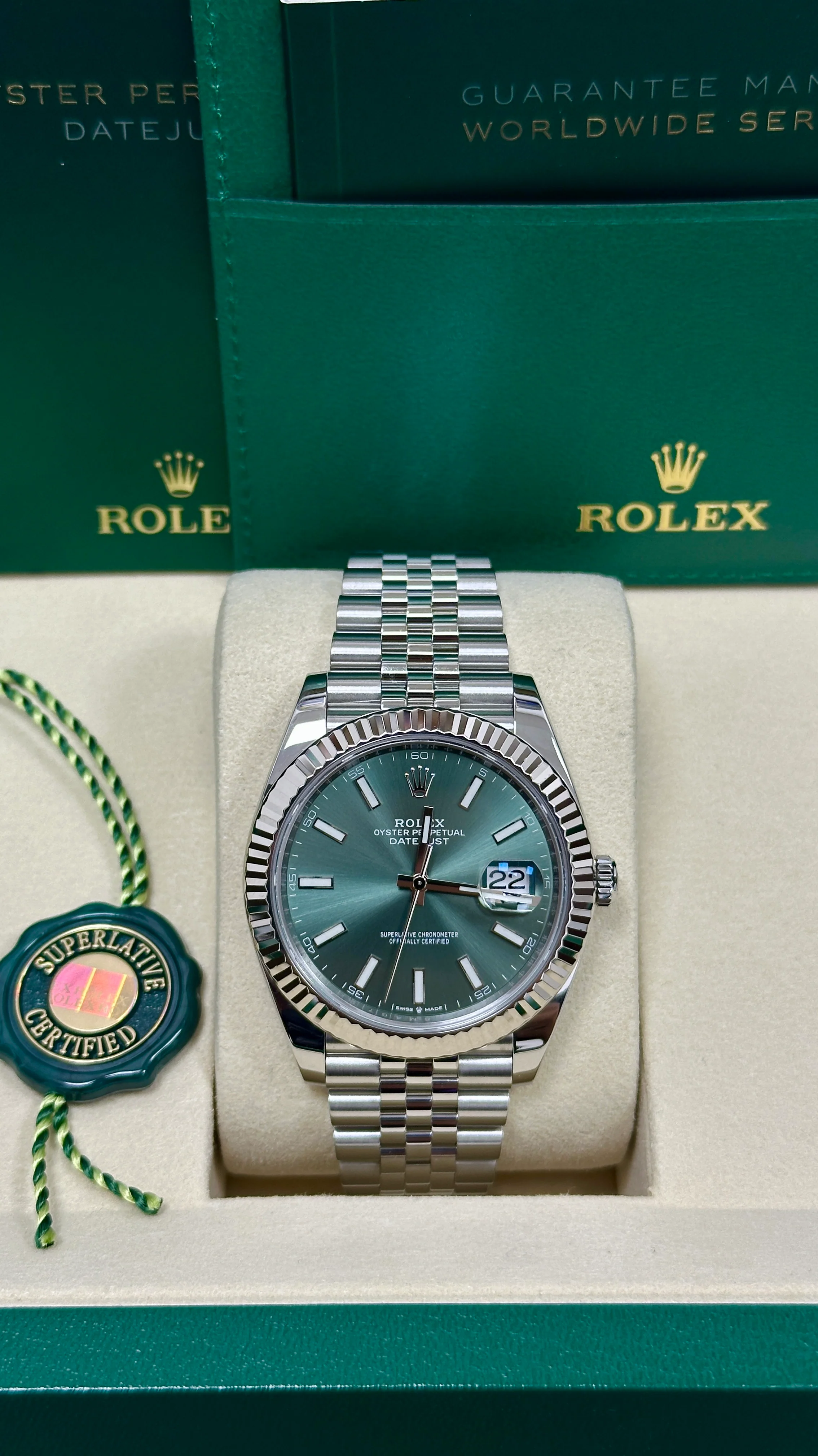Rolex Datejust 41mm Mint Green Index Dial Fluted Bezel Jubilee Bracelet 126334 – New 2025 / 2026 - Image 3