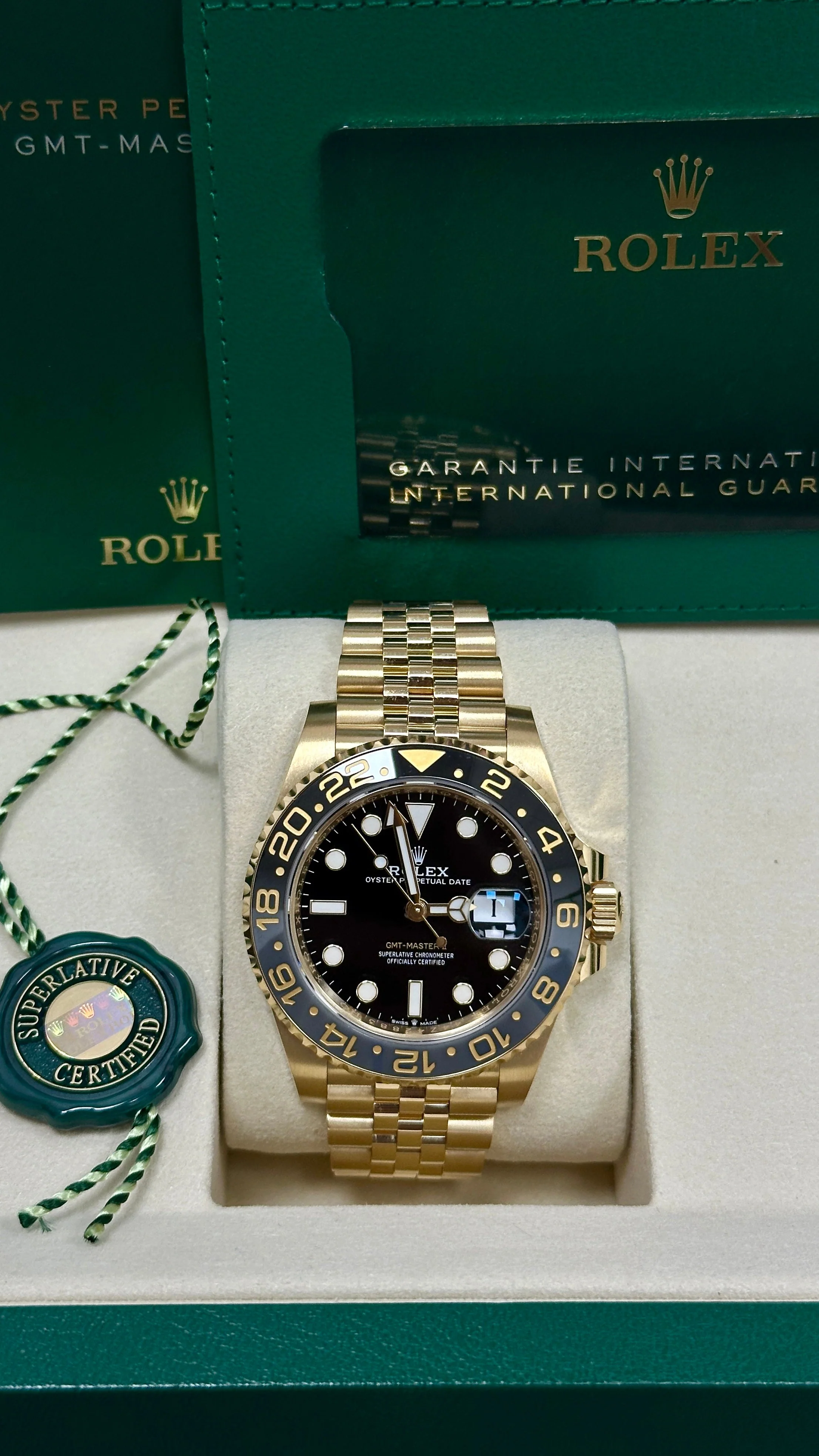 Rolex GMT-Master II 40mm Yellow Gold Black Dial Black Bezel Jubilee Bracelet 126718GRNR – New 2025 / 2026 - Image 3