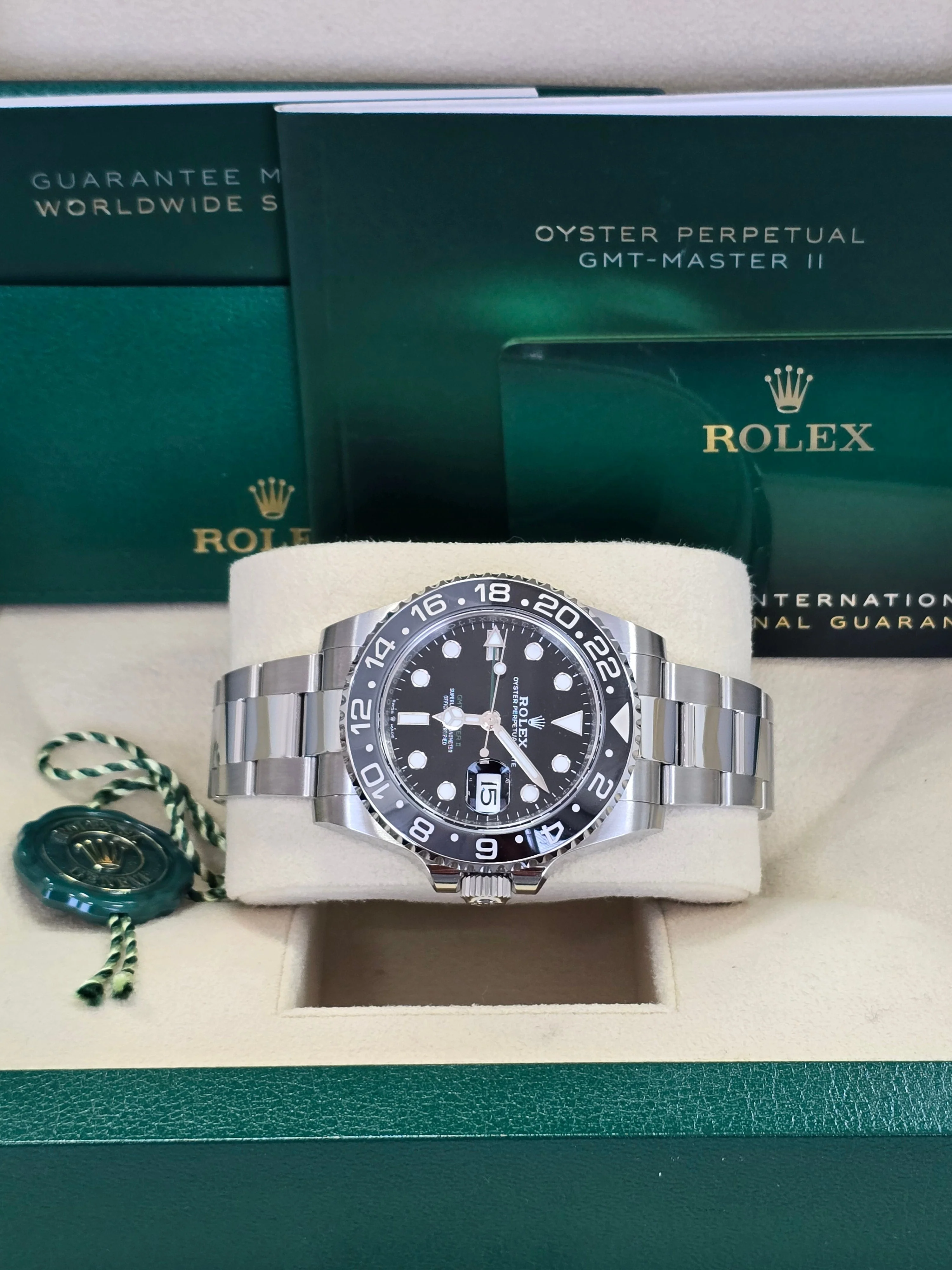 Rolex GMT-Master II "Bruce Wayne" 40mm Black Dial Black Bezel Oyster Bracelet 126710GRNR – New 2025 / 2026 - Image 5