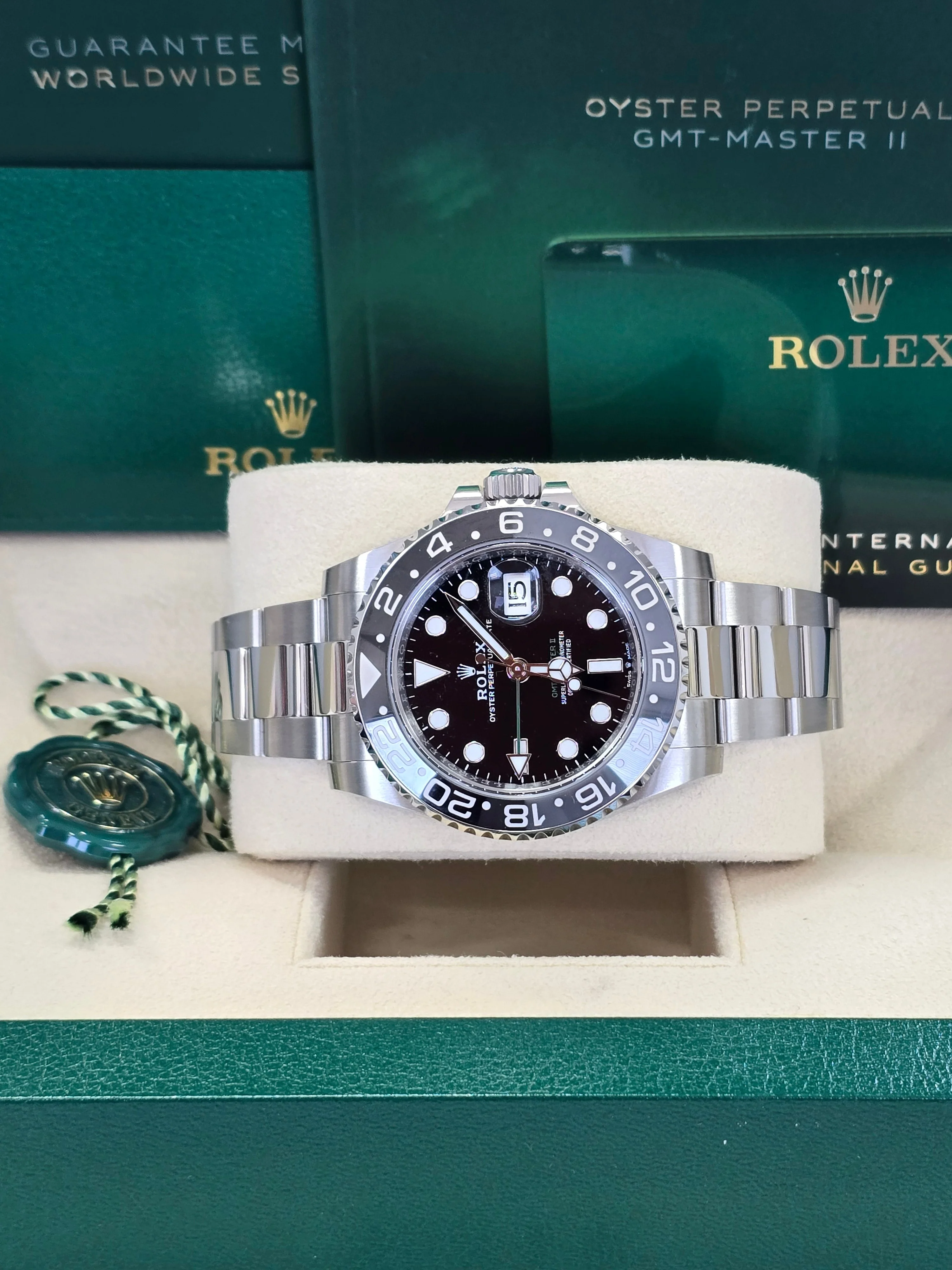 Rolex GMT-Master II "Bruce Wayne" 40mm Black Dial Black Bezel Oyster Bracelet 126710GRNR – New 2025 / 2026 - Image 6