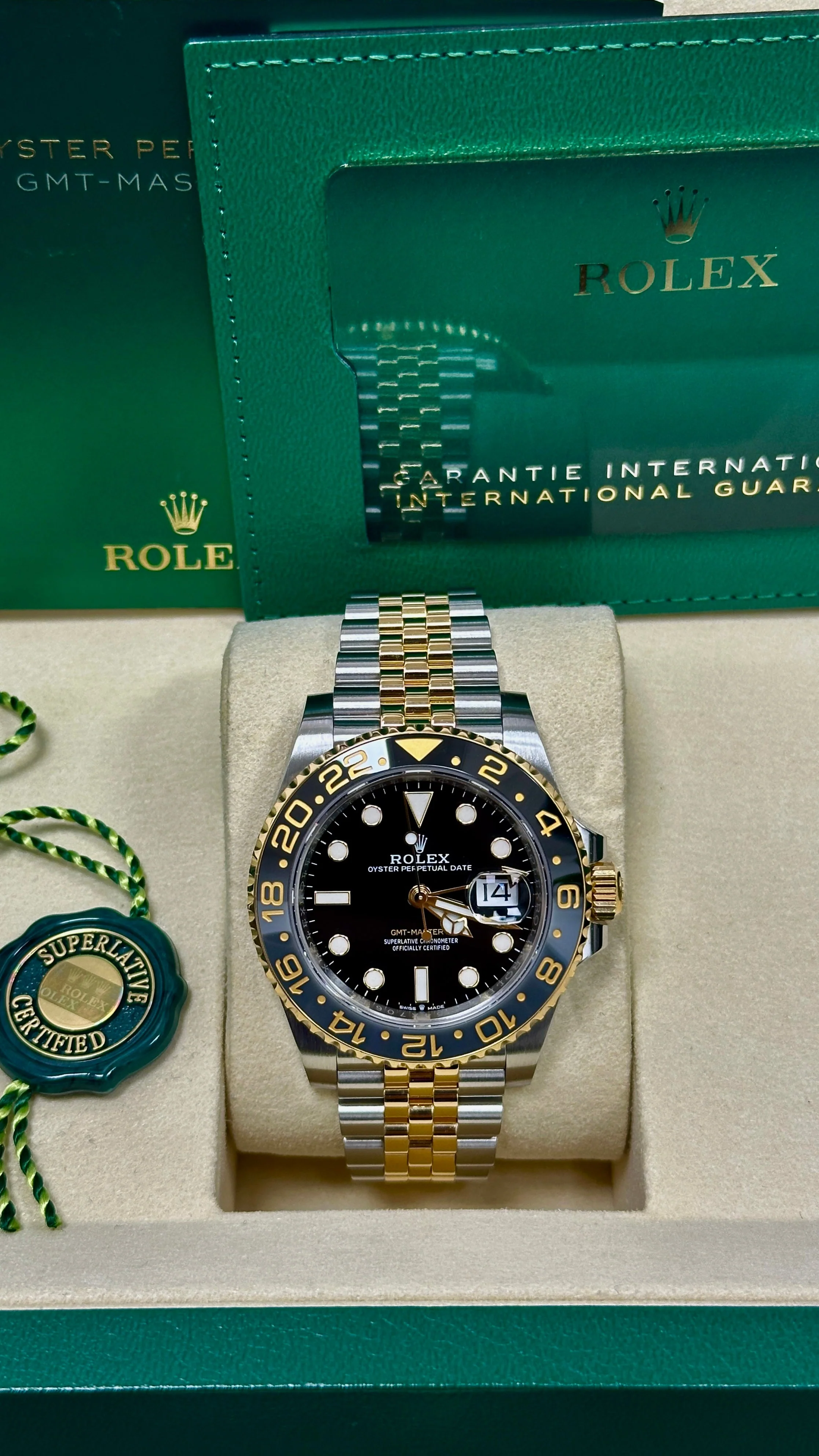 Rolex GMT-Master II "Bumblebee / Zombie" 40mm Two-Tone Yellow Gold Black Dial Black Bezel Jubilee Bracelet 126713GRNR – New 2025 / 2026 - Image 3