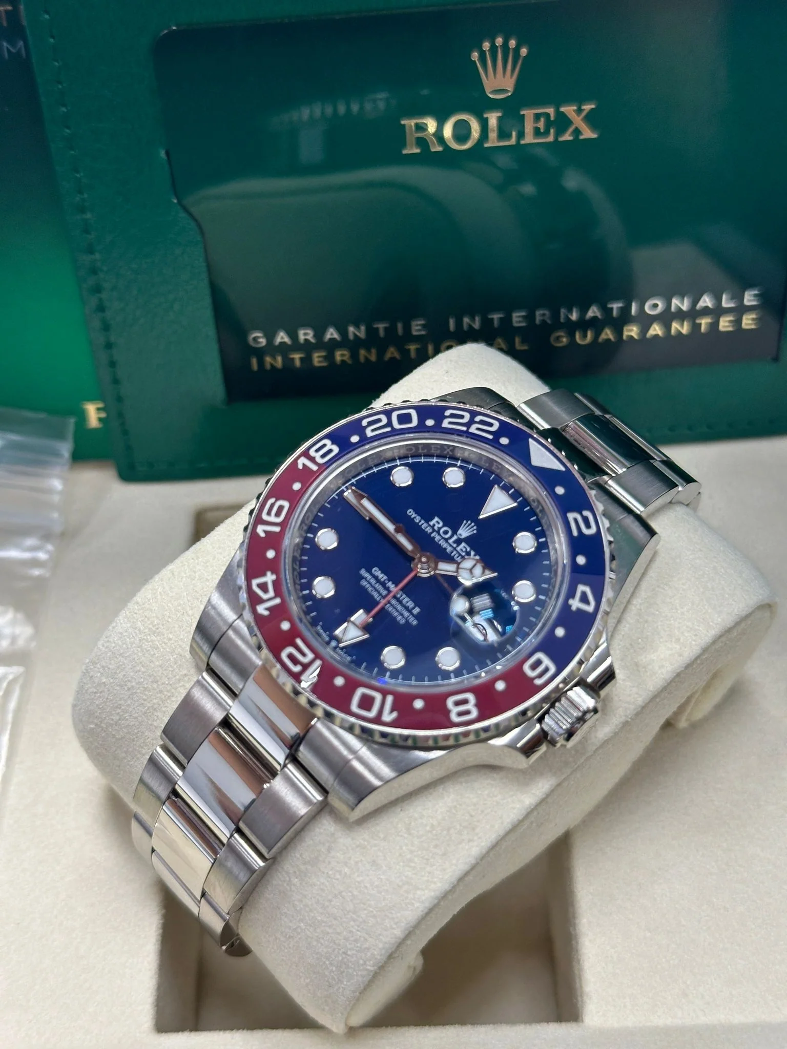 Rolex GMT-Master II "Pepsi" 40mm White Gold Blue Dial Blue and Red Bezel Oyster Bracelet 126719BLRO – New 2025 - Image 3