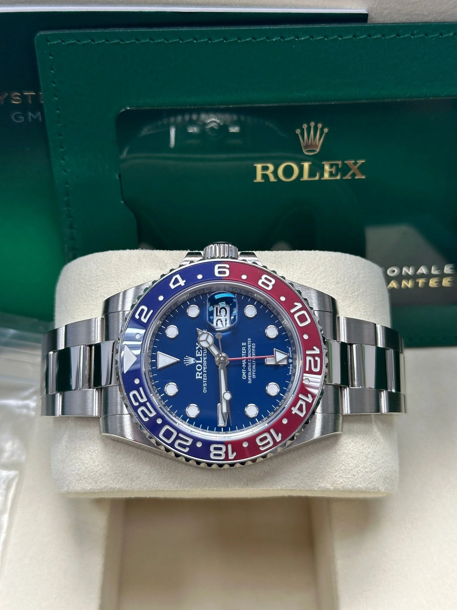 Rolex GMT-Master II "Pepsi" 40mm White Gold Blue Dial Blue and Red Bezel Oyster Bracelet 126719BLRO – New 2025 - Image 5
