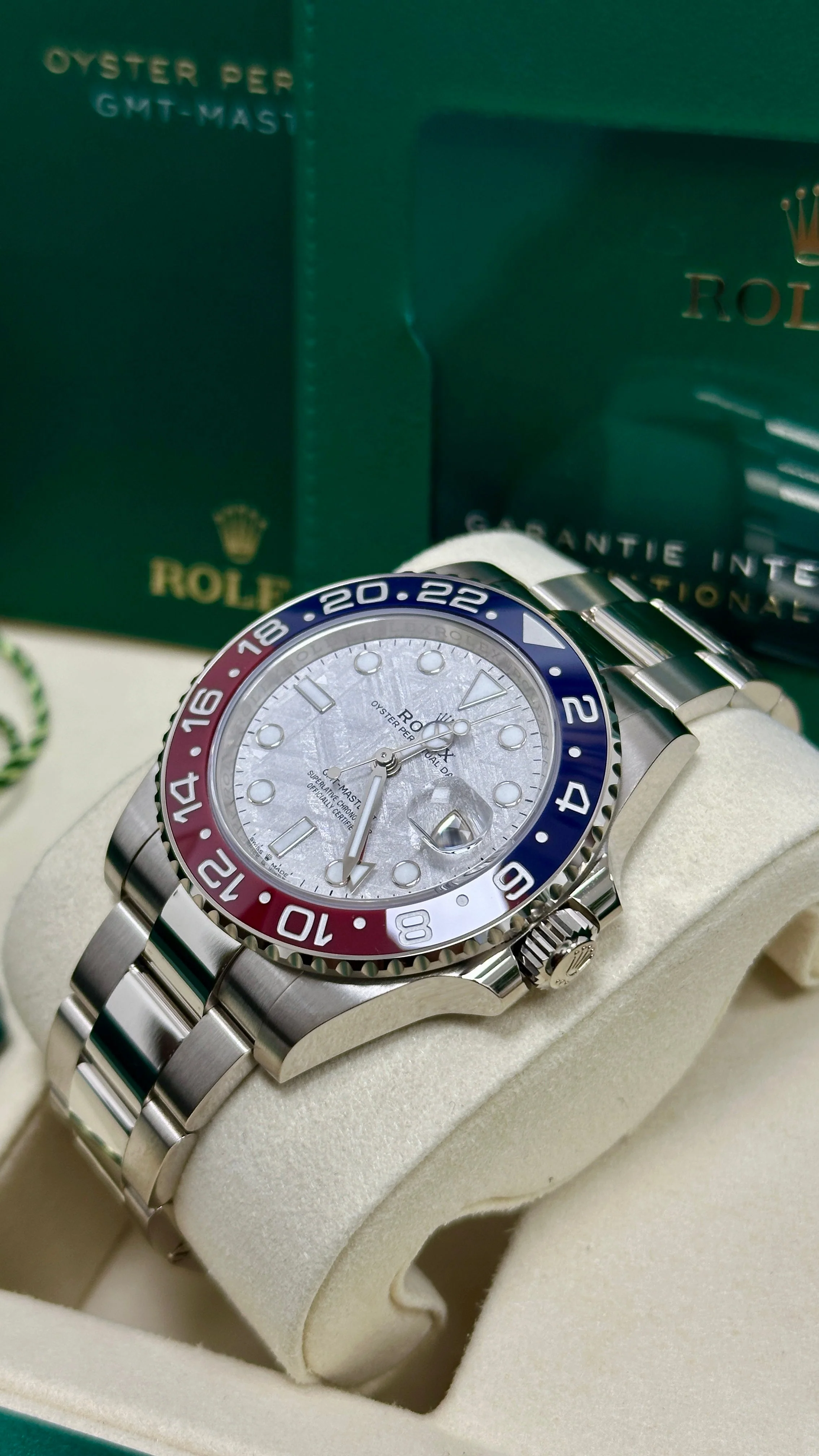 Rolex GMT-Master II "Pepsi" 40mm White Gold Meteorite Dial Blue and Red Bezel Oyster Bracelet 126719BLRO – New 2025 / 2026 - Image 5