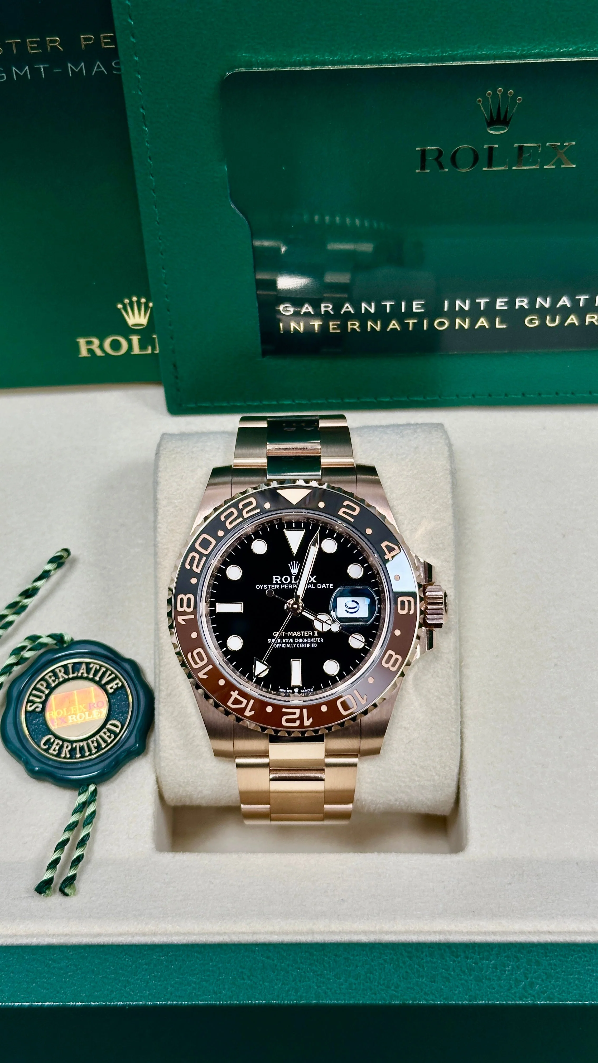 Rolex GMT-Master II "Root Beer" 40mm Everose Gold Black Dial Brown and Black Bezel Oyster Bracelet 126715CHNR – New 2025 / 2026 - Image 3