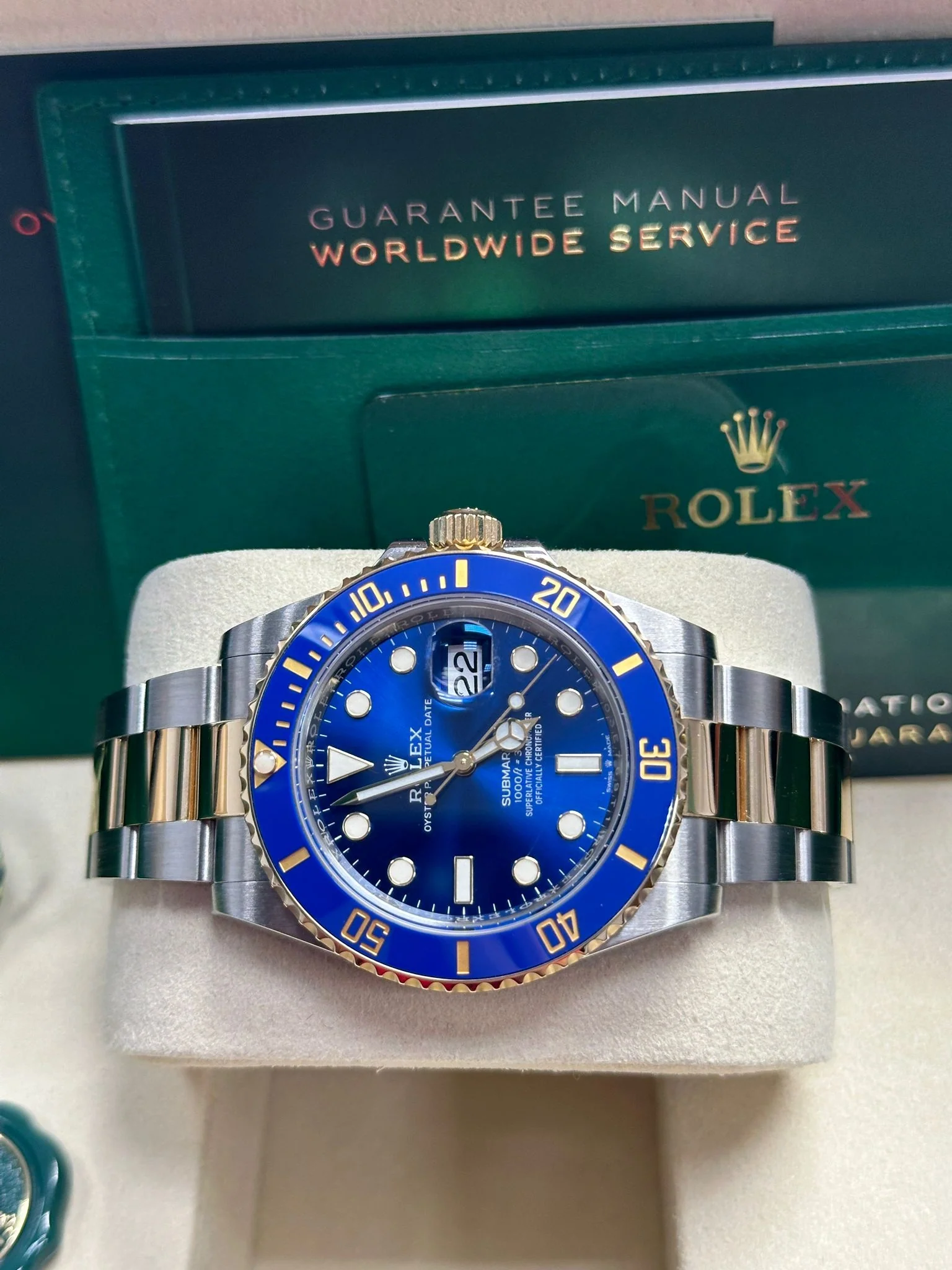 Rolex Submariner "Bluesy" 41mm Two-Tone Yellow Gold Blue Dial Blue Bezel 126613LB – New 2025 / 2026 - Image 6
