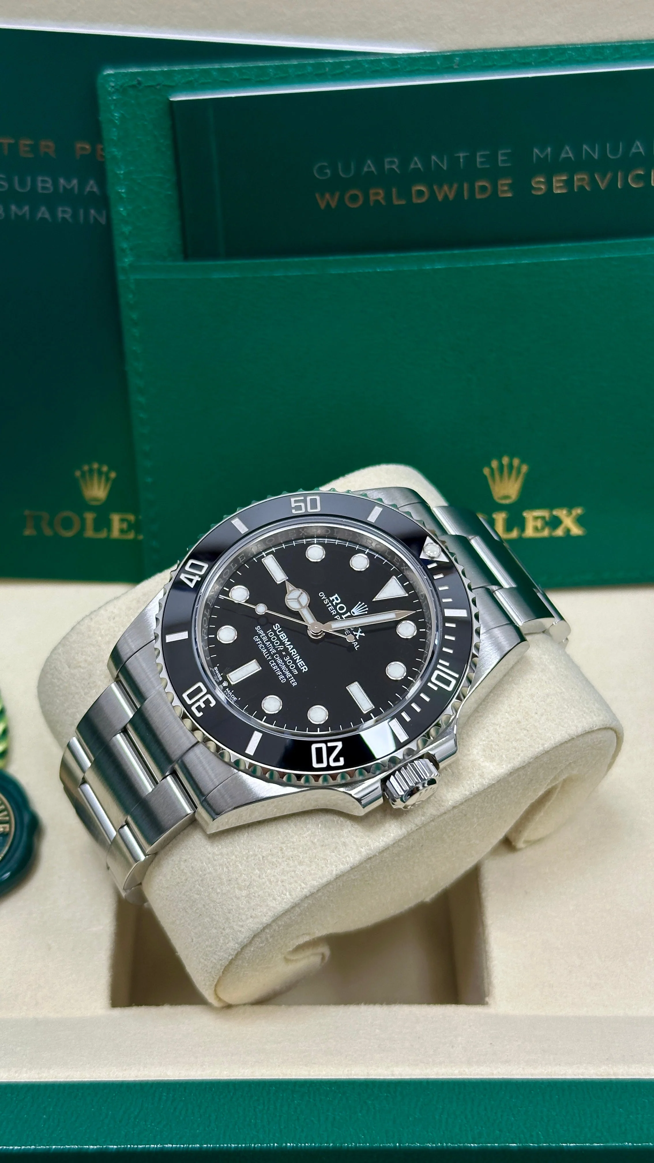 Rolex Submariner No Date 41mm Black Dial Black Bezel 124060 – New 2025 / 2026 - Image 5